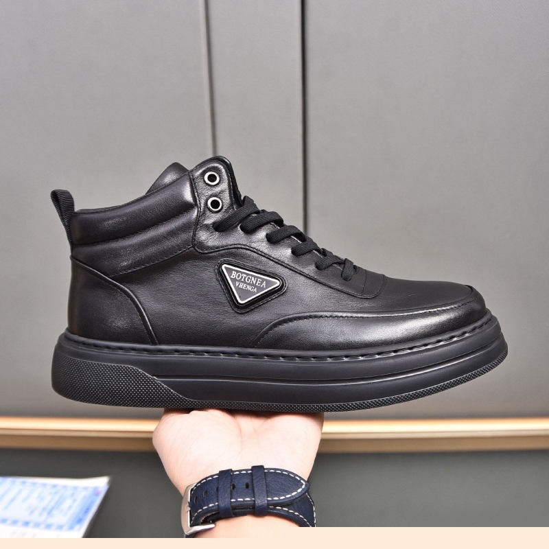 bo*te*ga Ve*ne*ta casual shoes